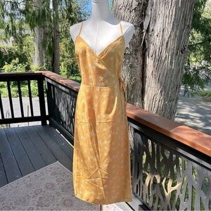Mauby Strappy Satin Dainty All Over Floral Print Nectar Wrap Dress / Women’s XS